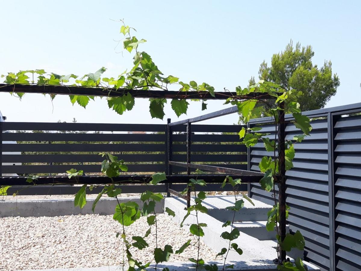 Apartmani Dalmacjia Гребастика Экстерьер фото