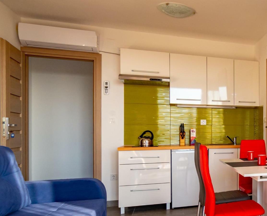 Apartmani Dalmacjia Гребастика Экстерьер фото