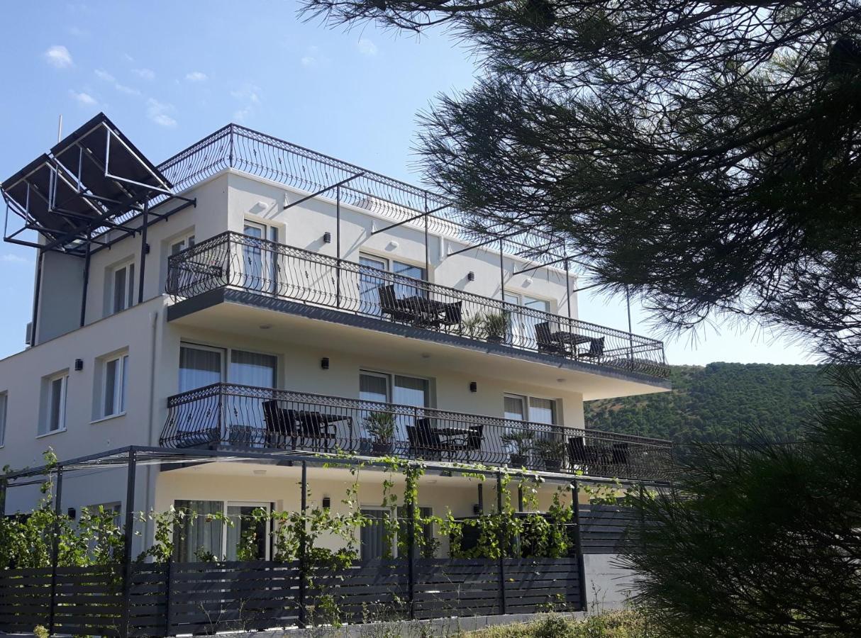 Apartmani Dalmacjia Гребастика Экстерьер фото